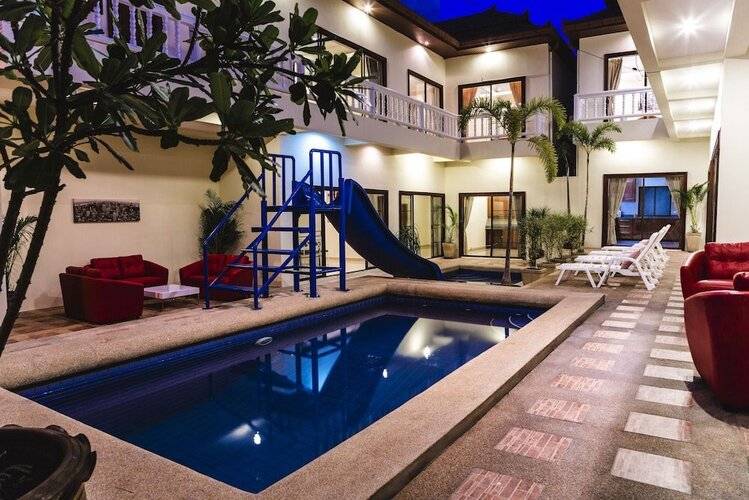 Avoca Pool Villas