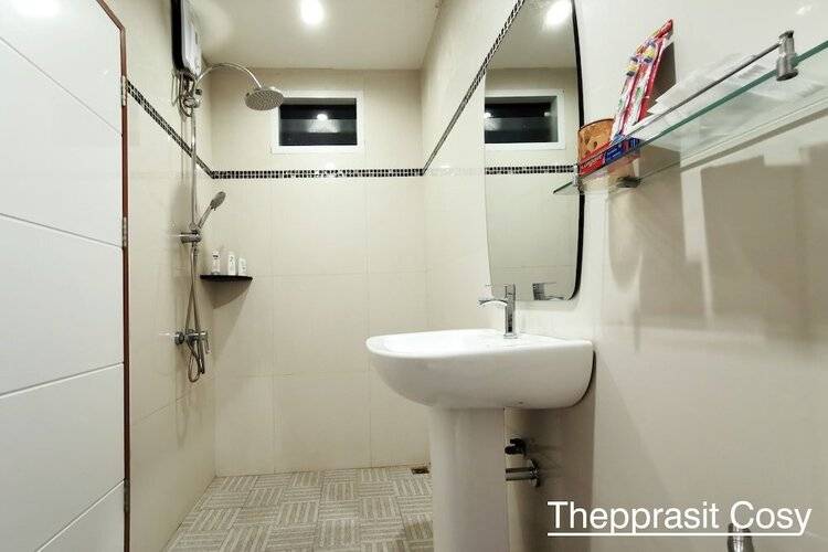Thepprasit Cosy