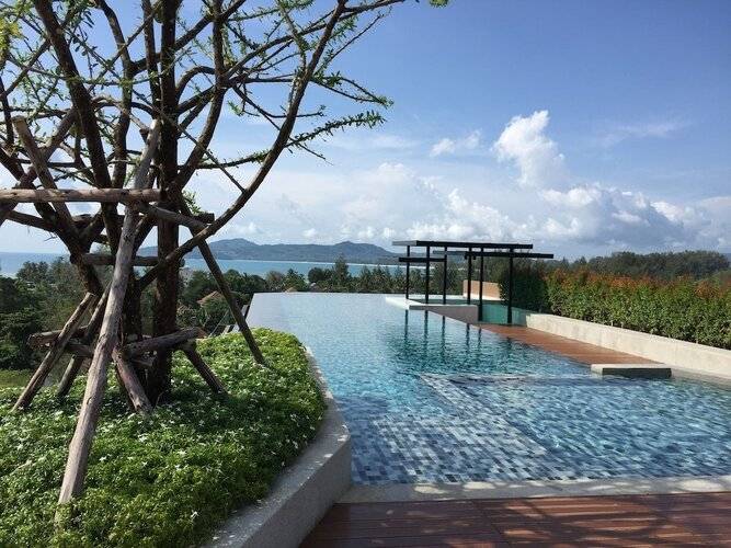 6 Avenue Surin by Lofty