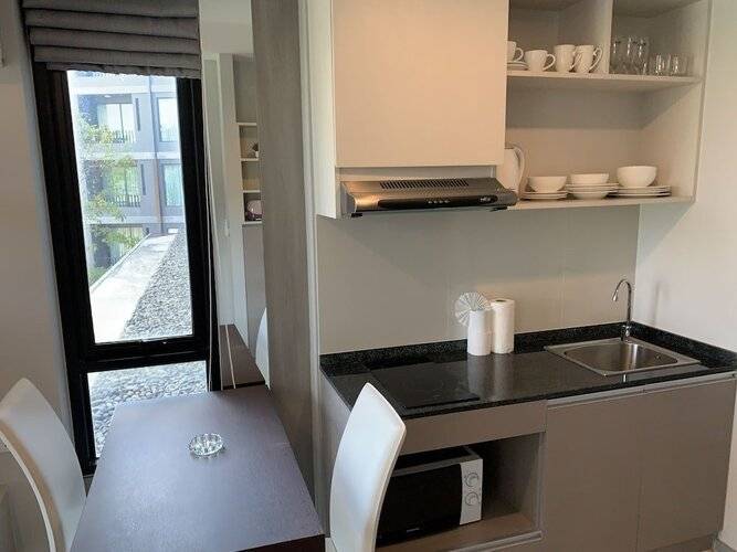 6 Avenue Surin by Lofty