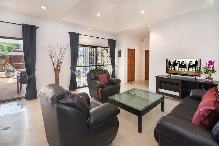 Villa Bos Near the Beach of Jomtien