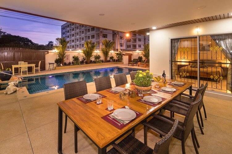Villa Bos Near the Beach of Jomtien