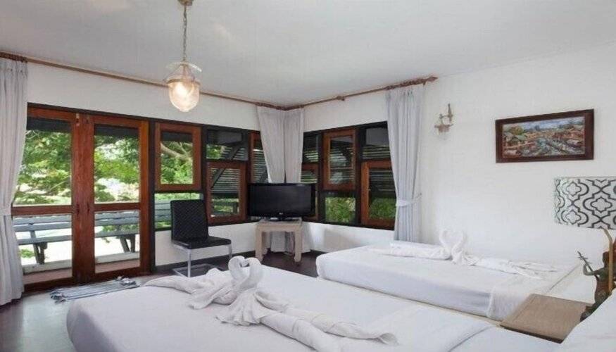 Kamala Beach Estate By Resava Group