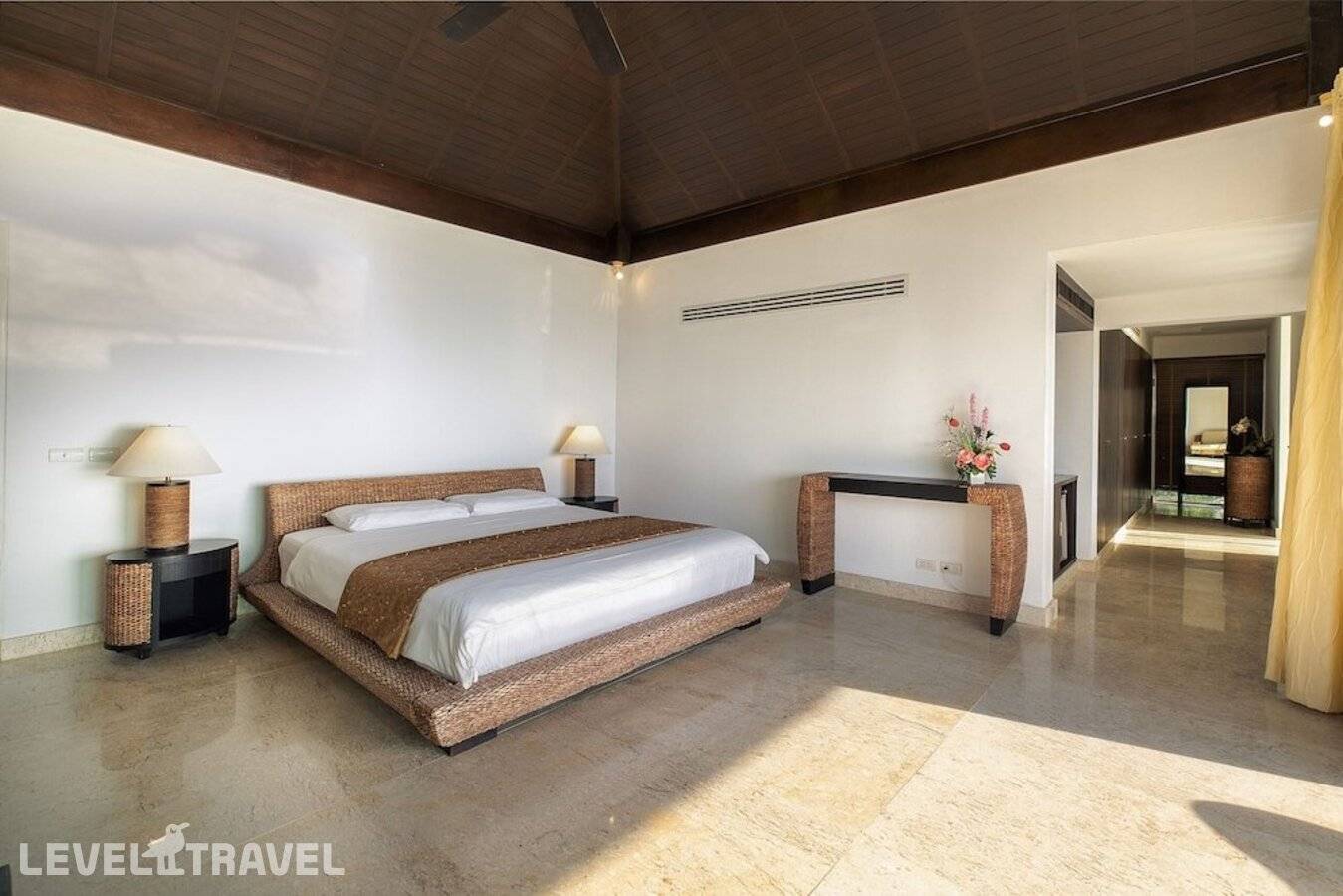 фотографии отеля Spacious 5-Bedroom Surin Beach Villa в Таиланд(Сурин Бич) - фото №2