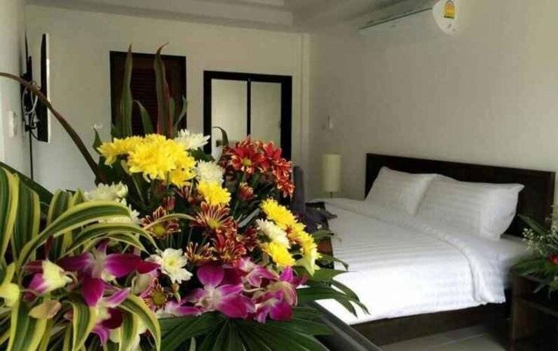The Seashore Kamala Service Apartment