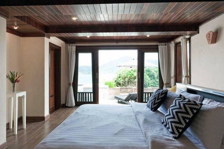 Villa H