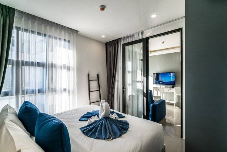 Palmyrah Surin. Brand new luxury condo.