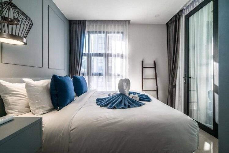 Palmyrah Surin. Brand new luxury condo.