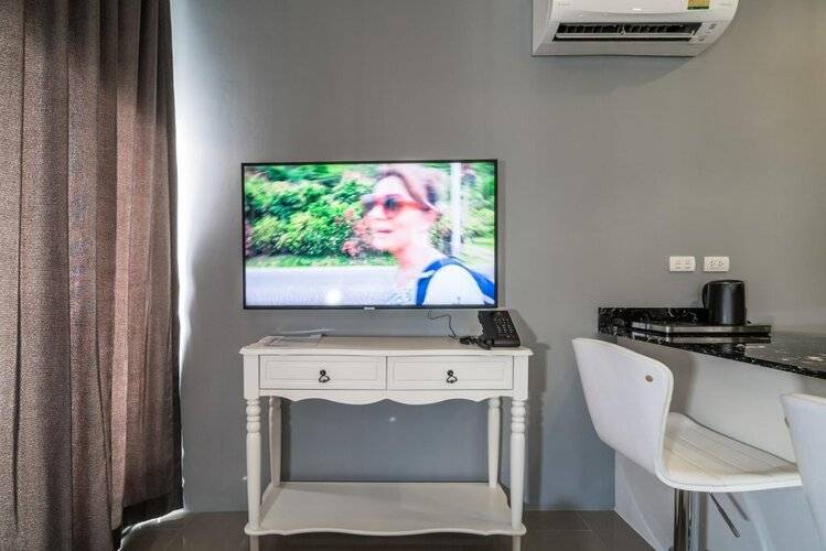 Palmyrah Surin. Brand new luxury condo.
