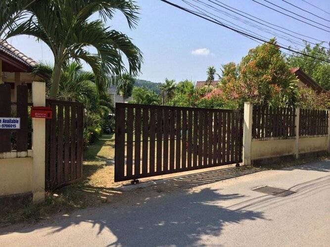 Ron's Bungalow