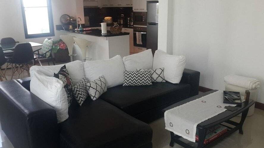 3 Bedroom Pool Villa near Beach & Laguna