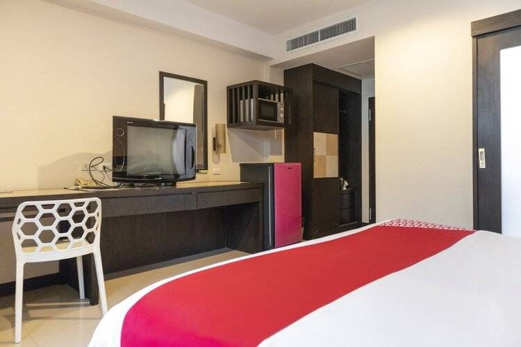 OYO 358 Rattana Residence Thalang