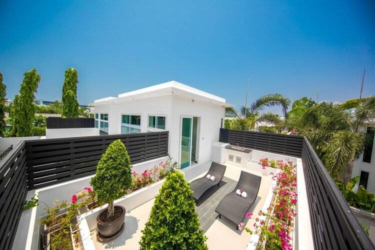 Colibri Pool Villa Pattaya