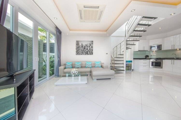 Colibri Pool Villa Pattaya