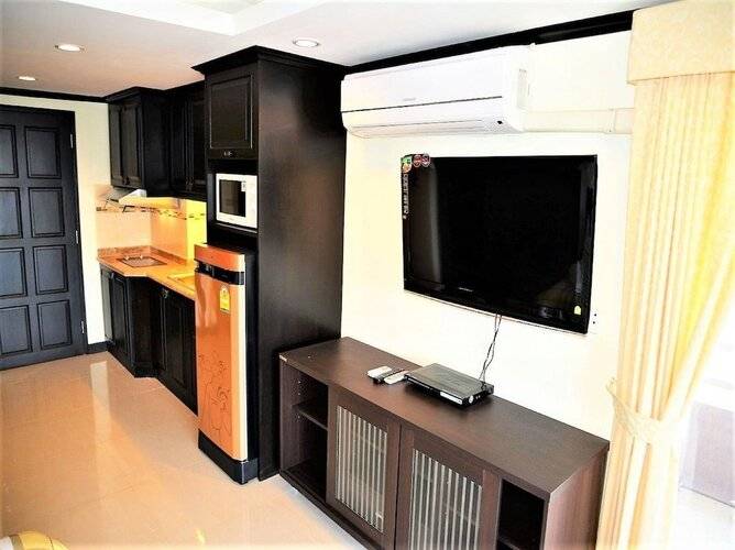Corner Studio 47 sq m Apartment at Angket