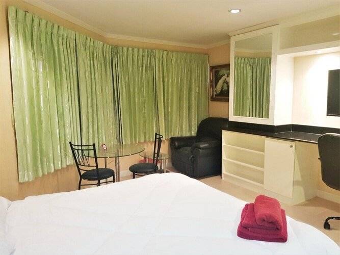 Thip Condotel Jomtien Studio Apartment on soi 7