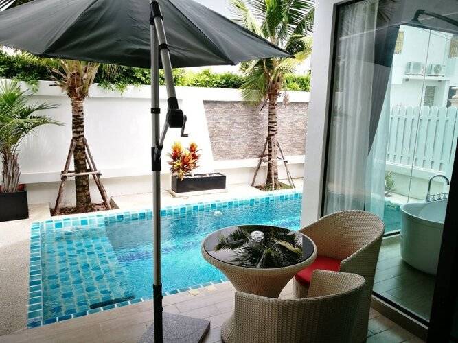 Tropicana Pool Villa