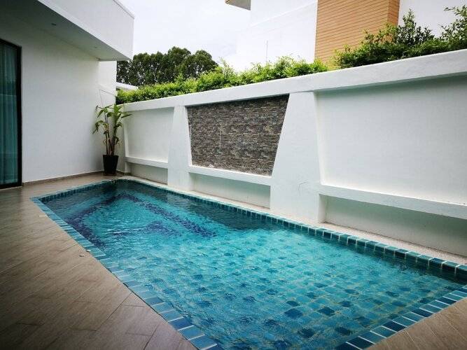 Tropicana Pool Villa