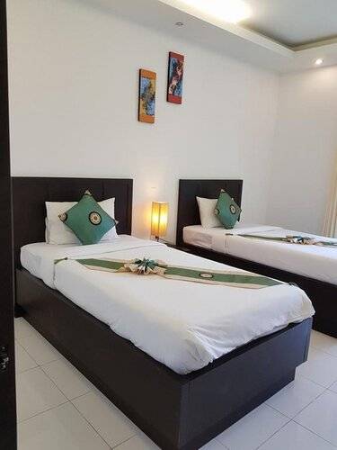 Monaburi Hotel