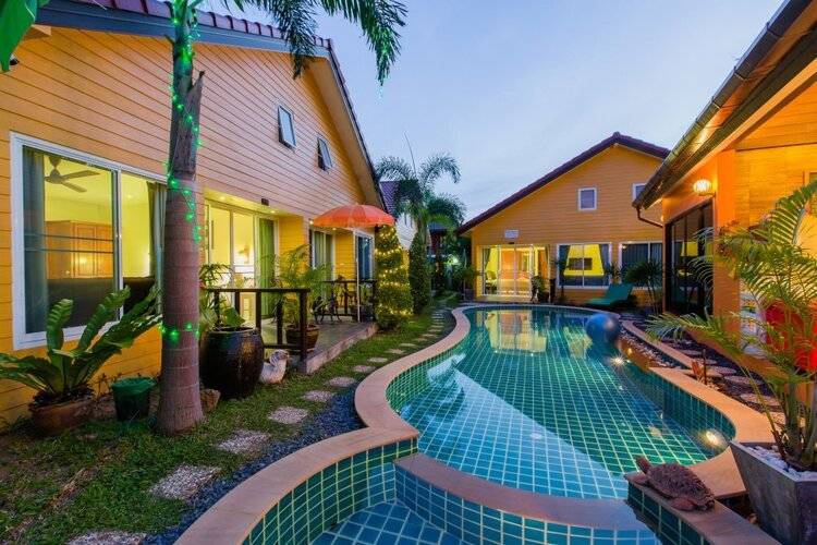 Peace Blue Naiharn Naturist Resort Phuket