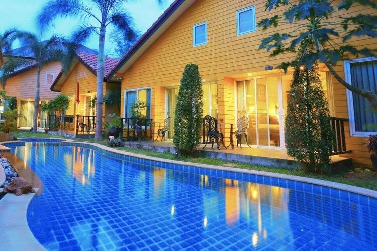 Peace Blue Naiharn Naturist Resort Phuket