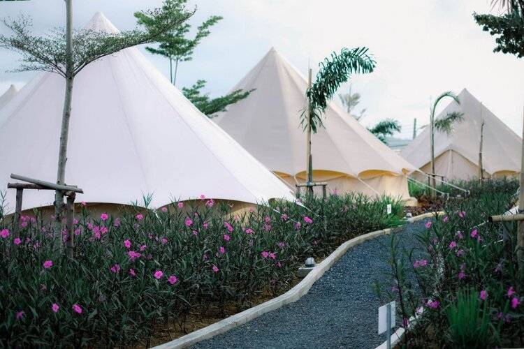 Roost Glamping