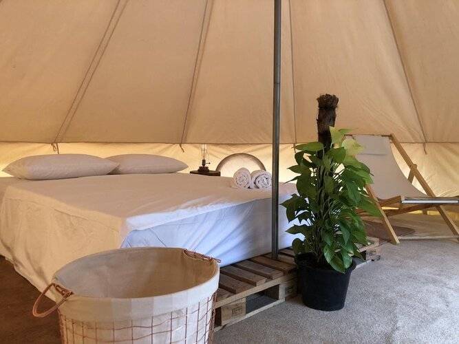 Roost Glamping