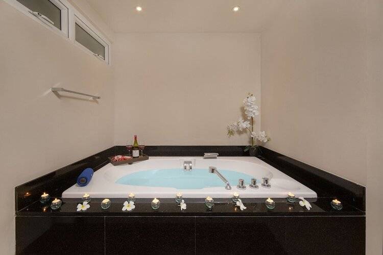 Serenity Grand Seaview Suite