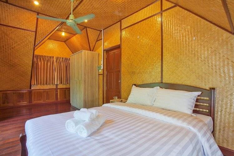 Unique Thai Style 4br Pool Villa Nikkie