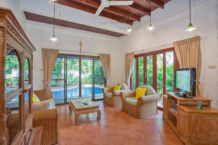 Unique Thai Style 4br Pool Villa Nikkie