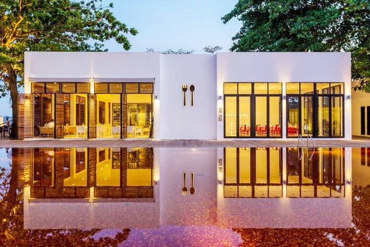 The Secret Pool Villas By The Library