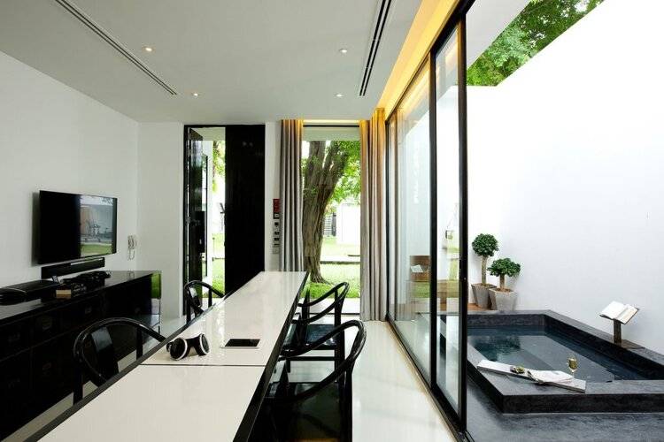 The Secret Pool Villas By The Library