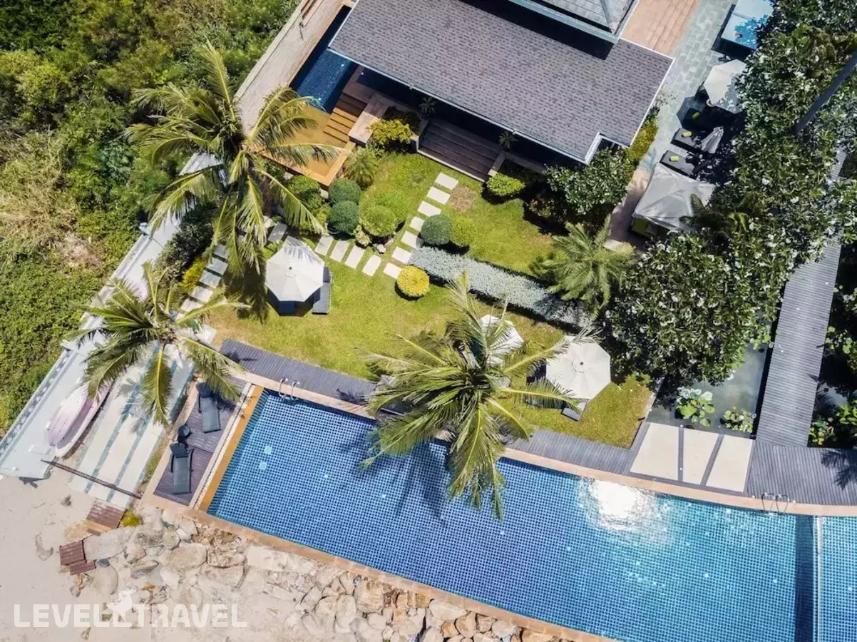 5 Bedroom Beach Front Villa Lotus
