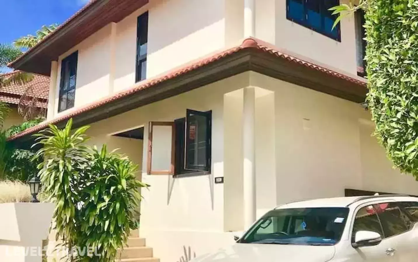 4 Bedroom Villa on Beach Front Resort TG39