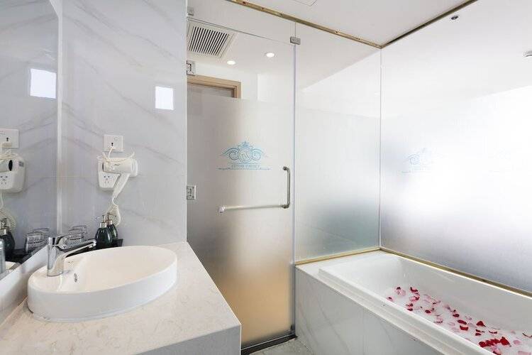 Crown Hotel Nha Trang
