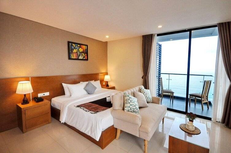 Holi Beach Apartments