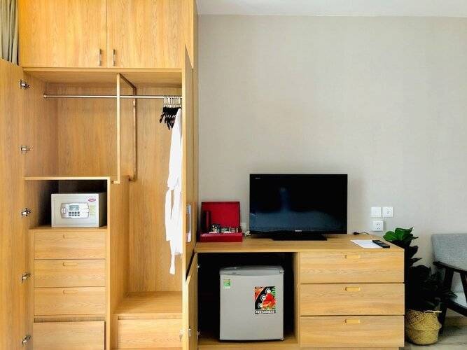 The Golden Seaview Panorama