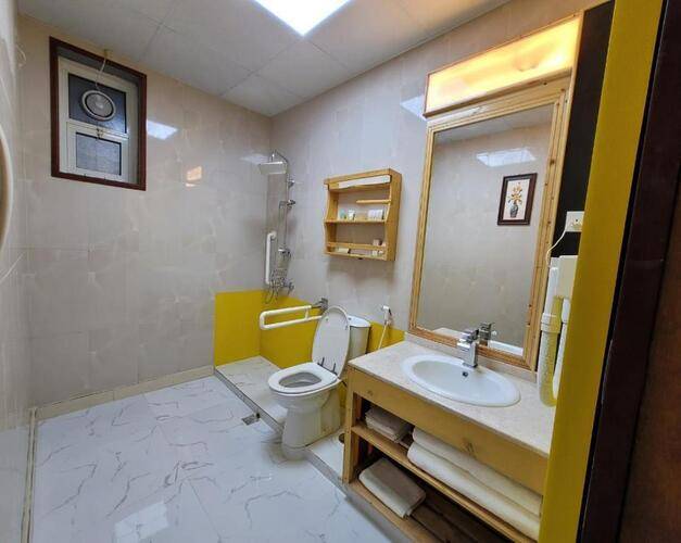 Camphor Hotel