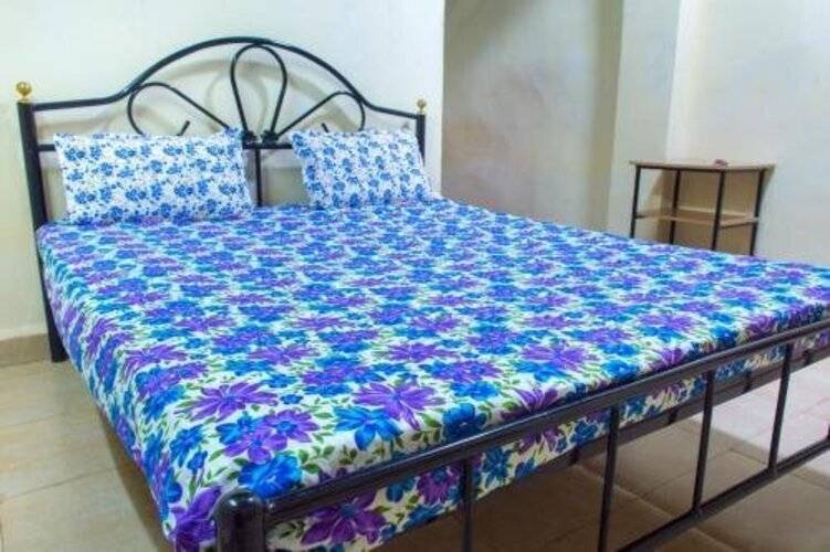 Raikar Guest House