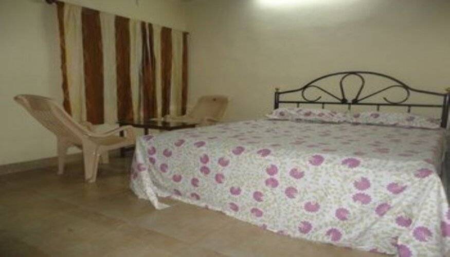 Raikar Guest House
