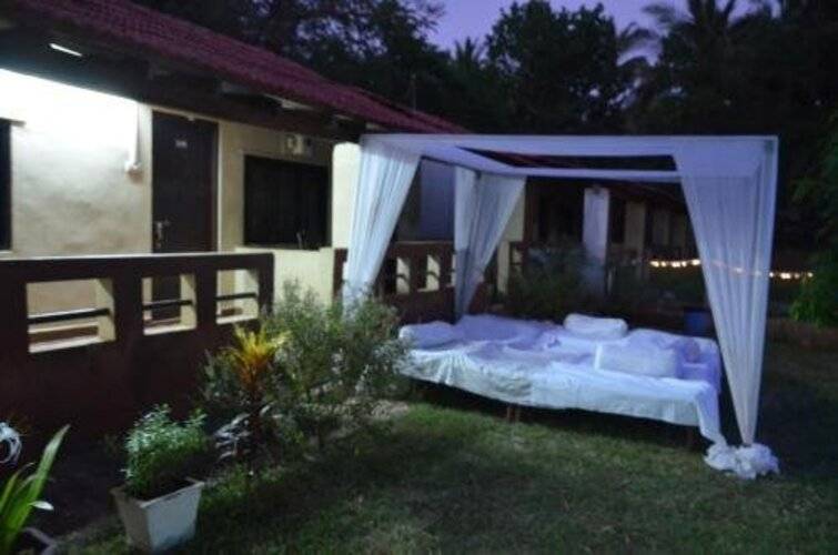 Raikar Guest House