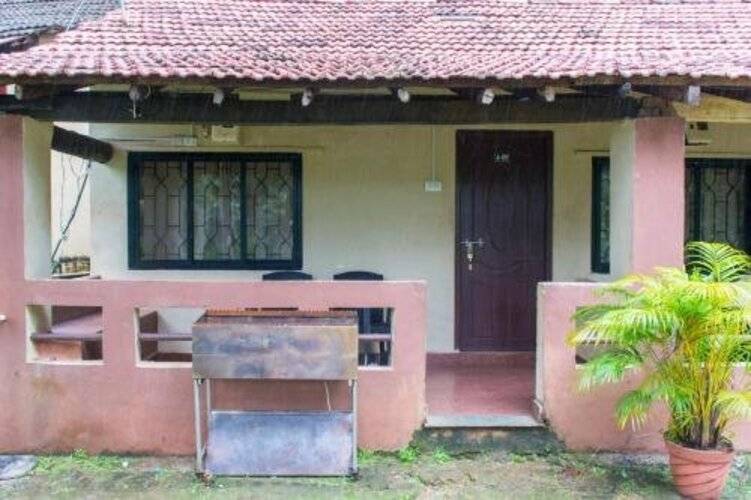 Raikar Guest House