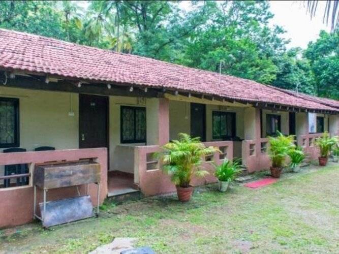 Raikar Guest House