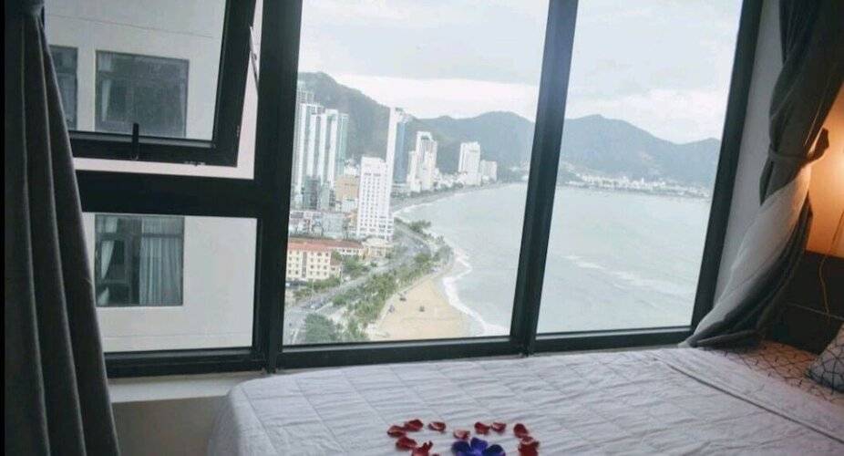 HQH Sea View Apartment