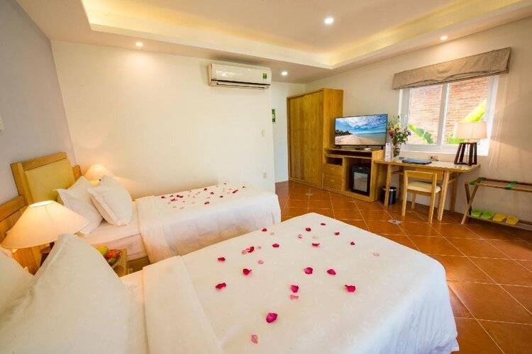 Famiana Green Villa