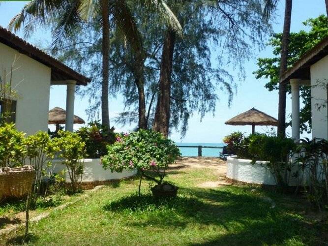 Bamboo Cottages