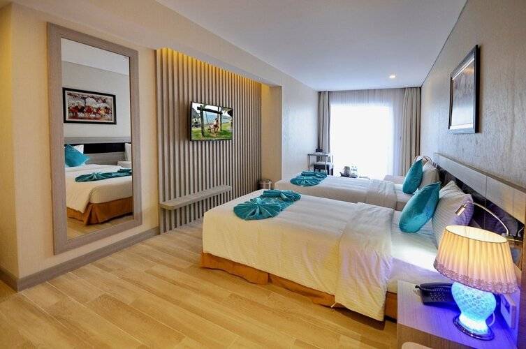 The Mcr Luxury Nha Trang Hotel