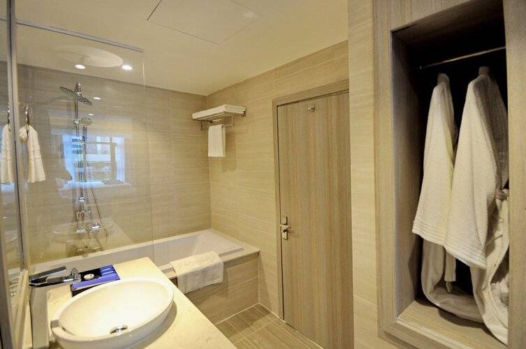 The Mcr Luxury Nha Trang Hotel