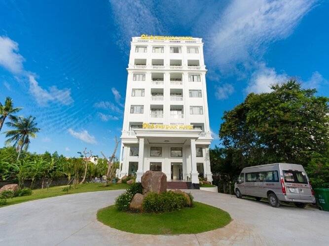 Homestead Seaview Phu Quoc Hotel