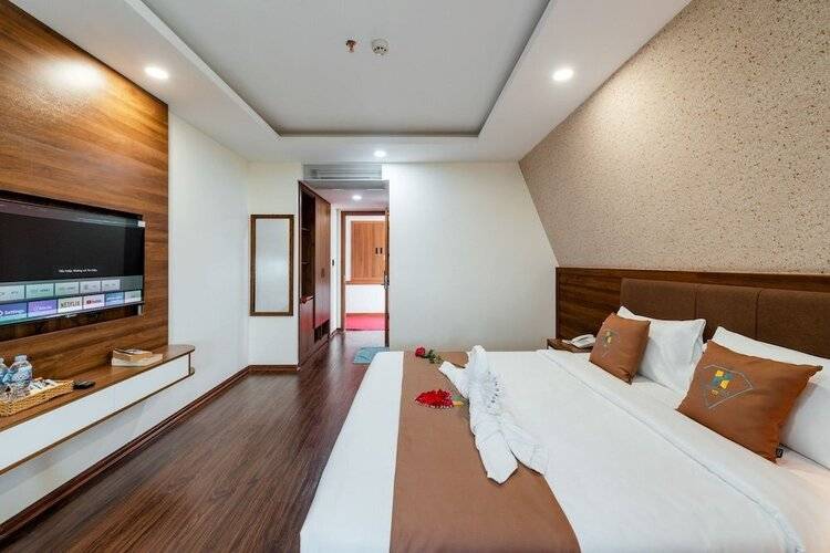 Night Sea Hotel
